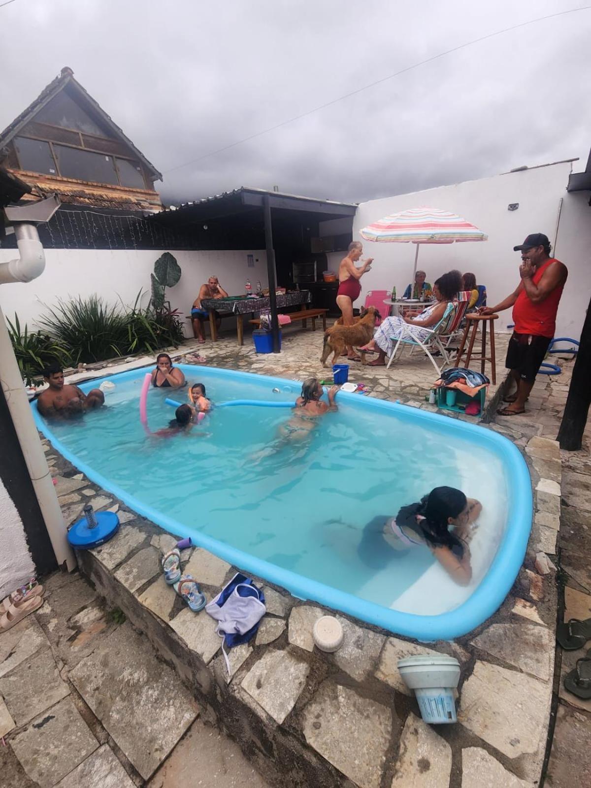 Piscina Bilhar Churrasqueira *
